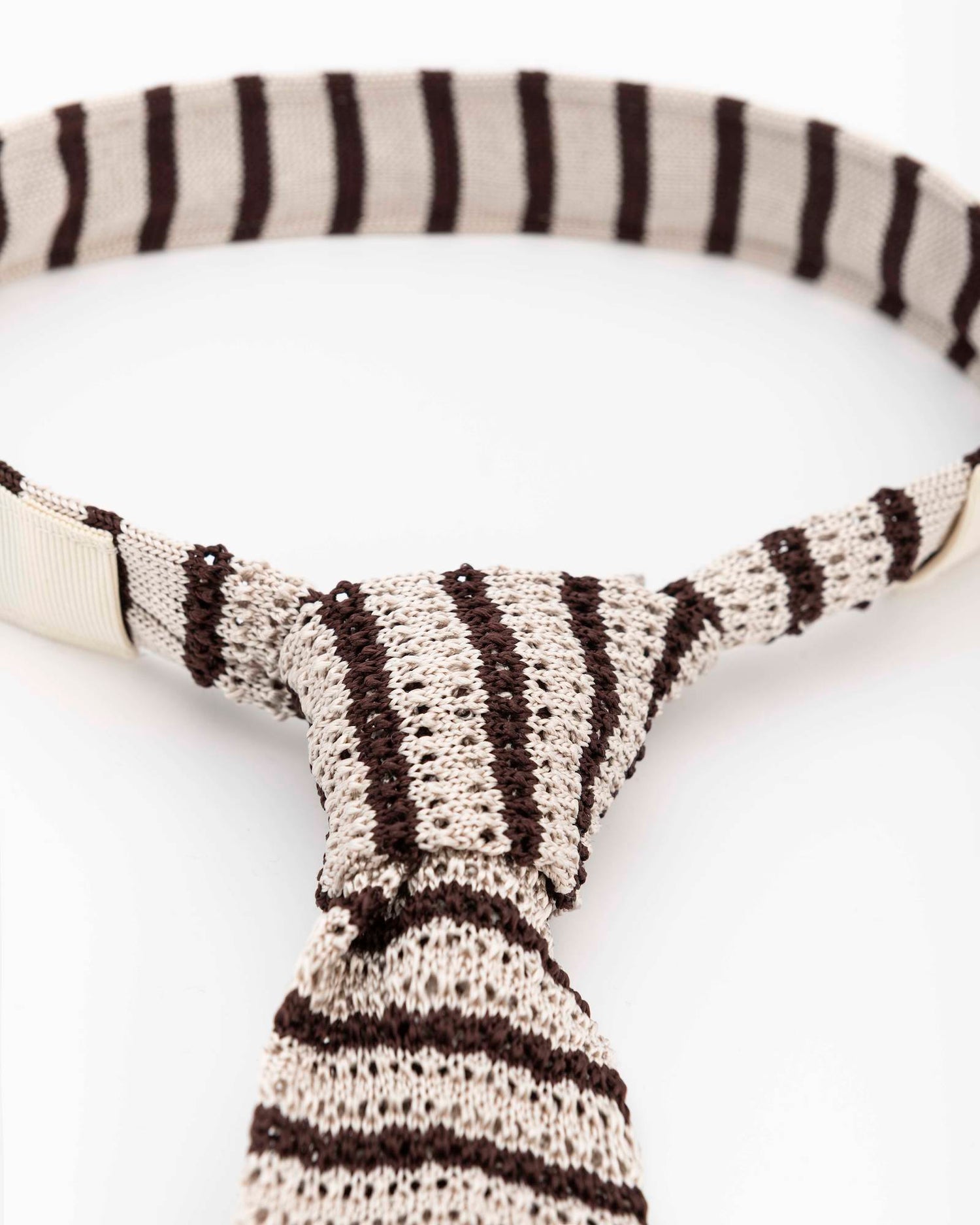 STRIPED KNITTED TIE