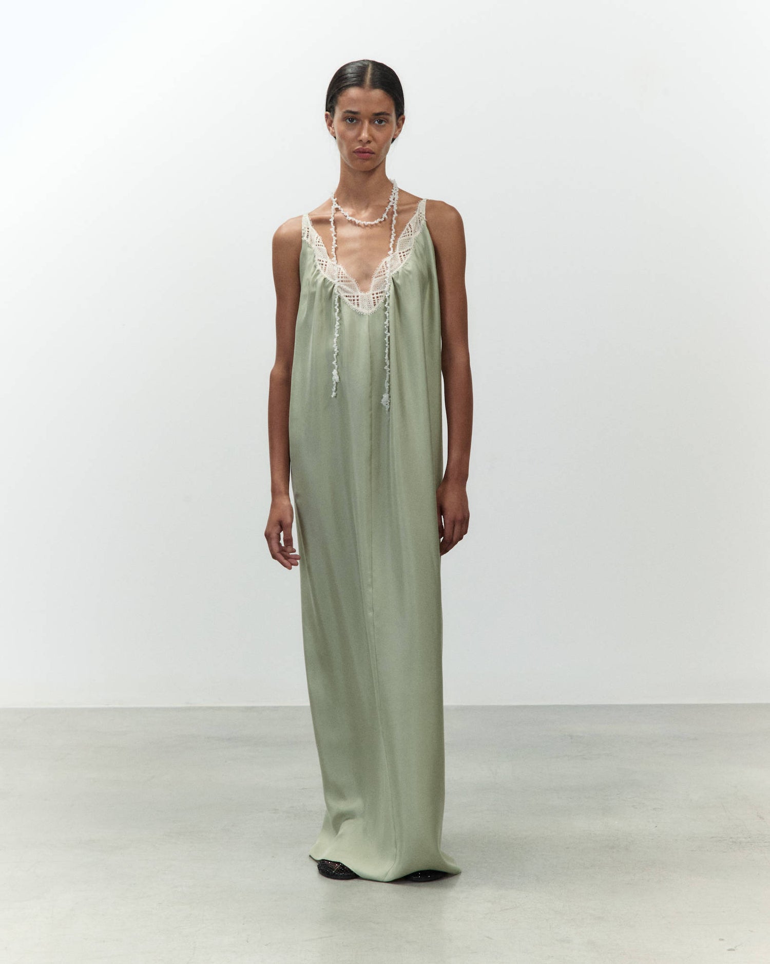 ABITO LINGERIE CON PIZZO