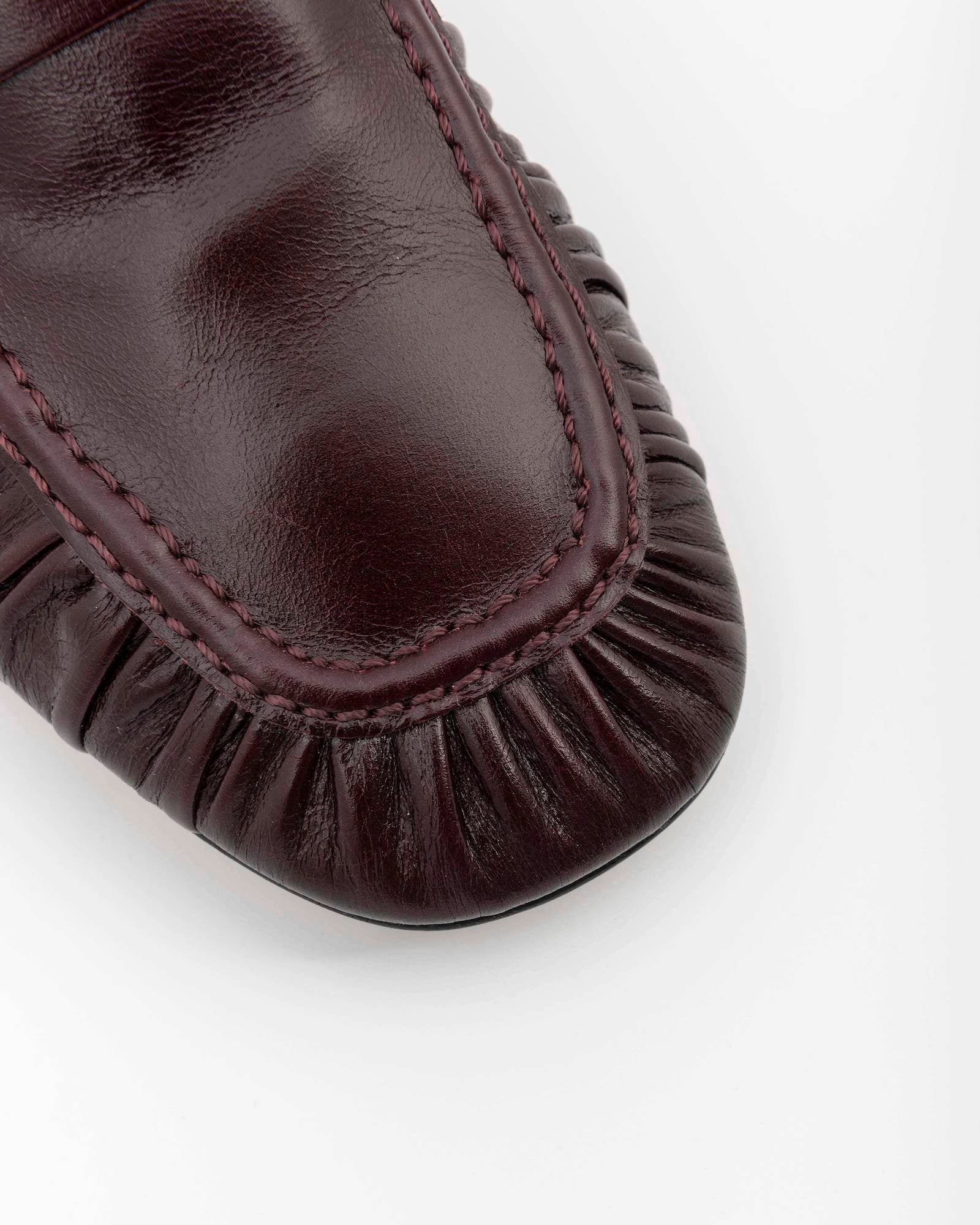 LEATHER MULE MOCCASIN