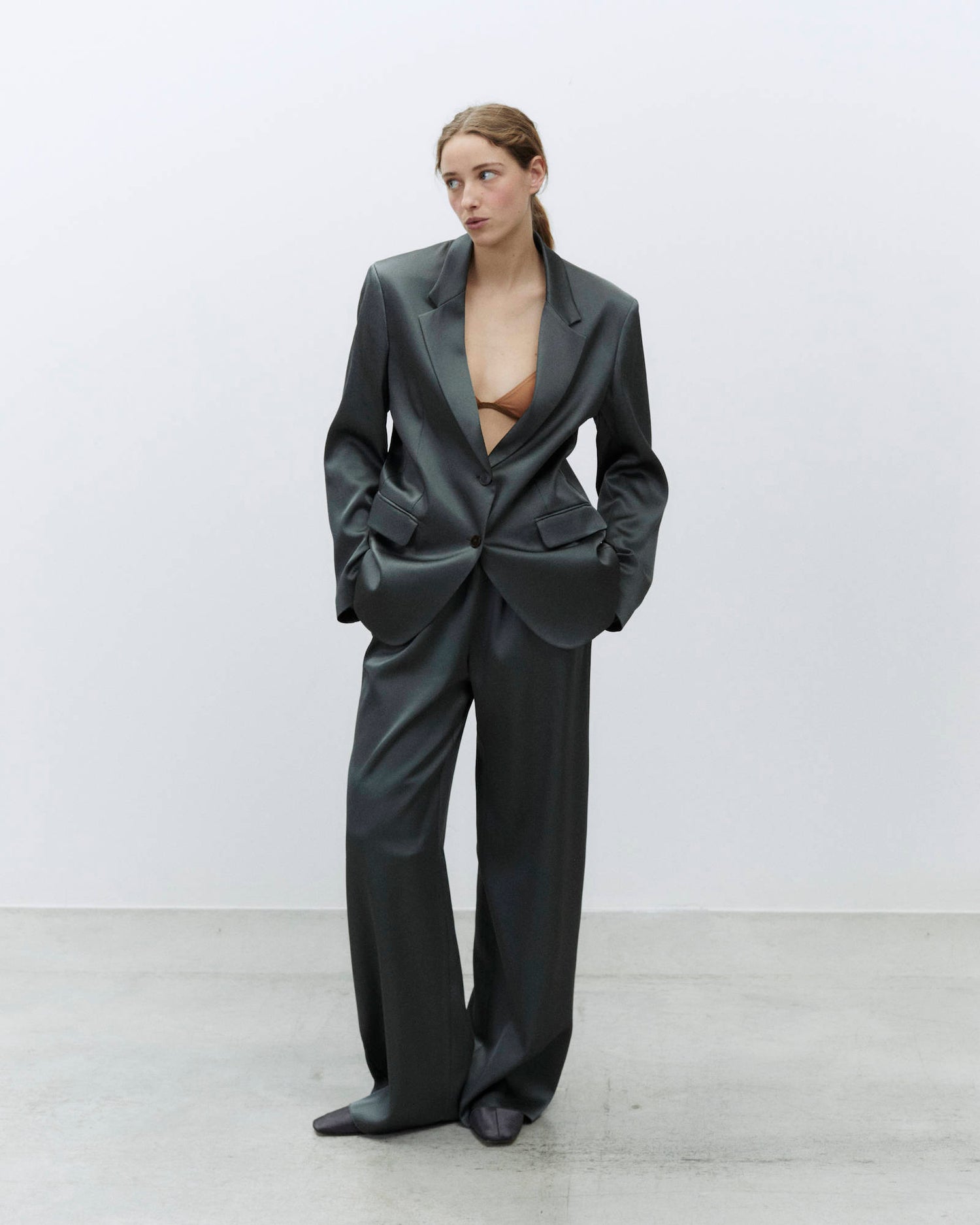 SINGLE-BREASTED SATIN BLAZER