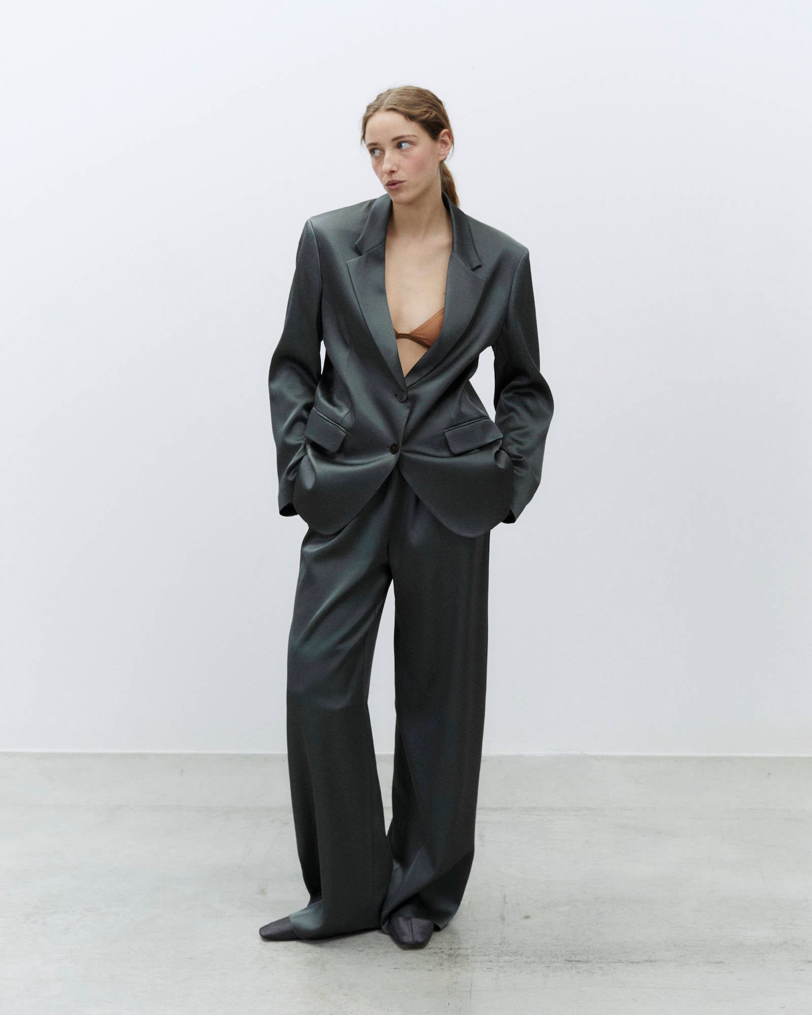 SINGLE-BREASTED SATIN BLAZER