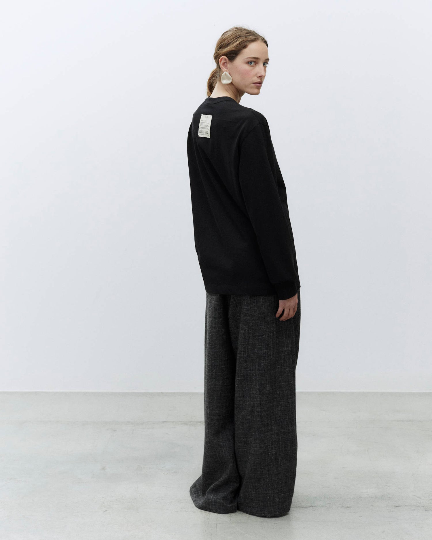 LONG SLEEVE T-SHIRT