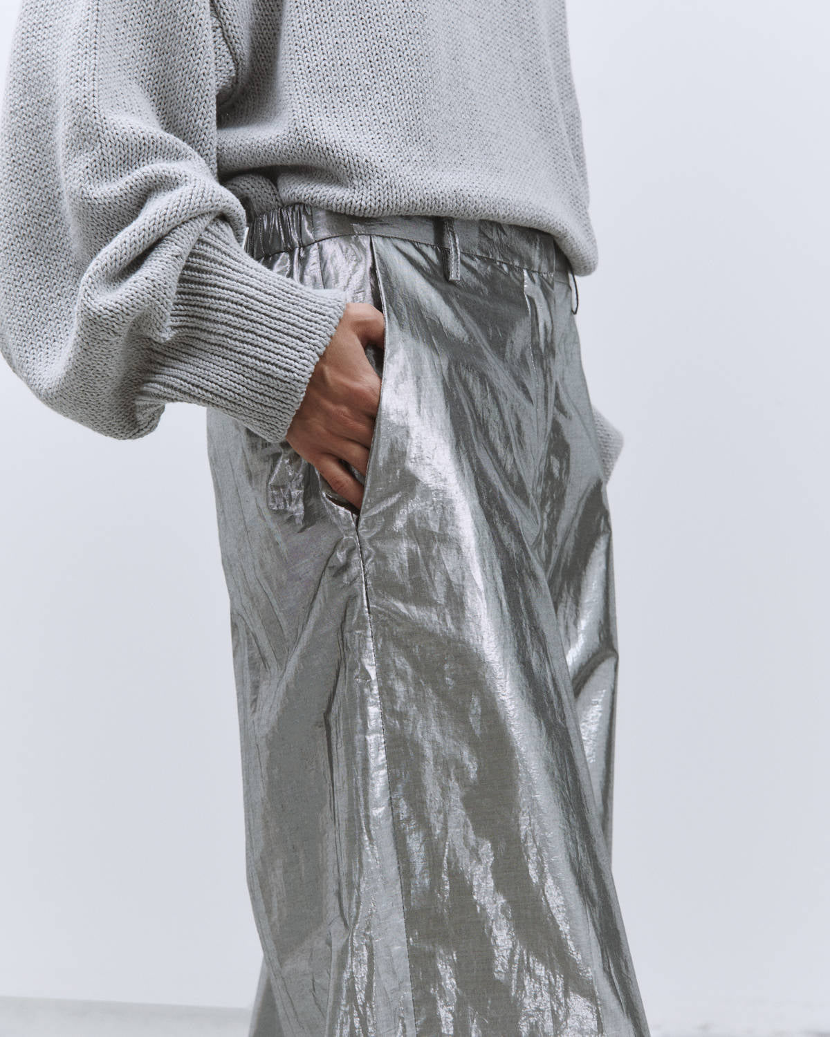 LIGHT SHINY PALAZZO SILVER TROUSERS