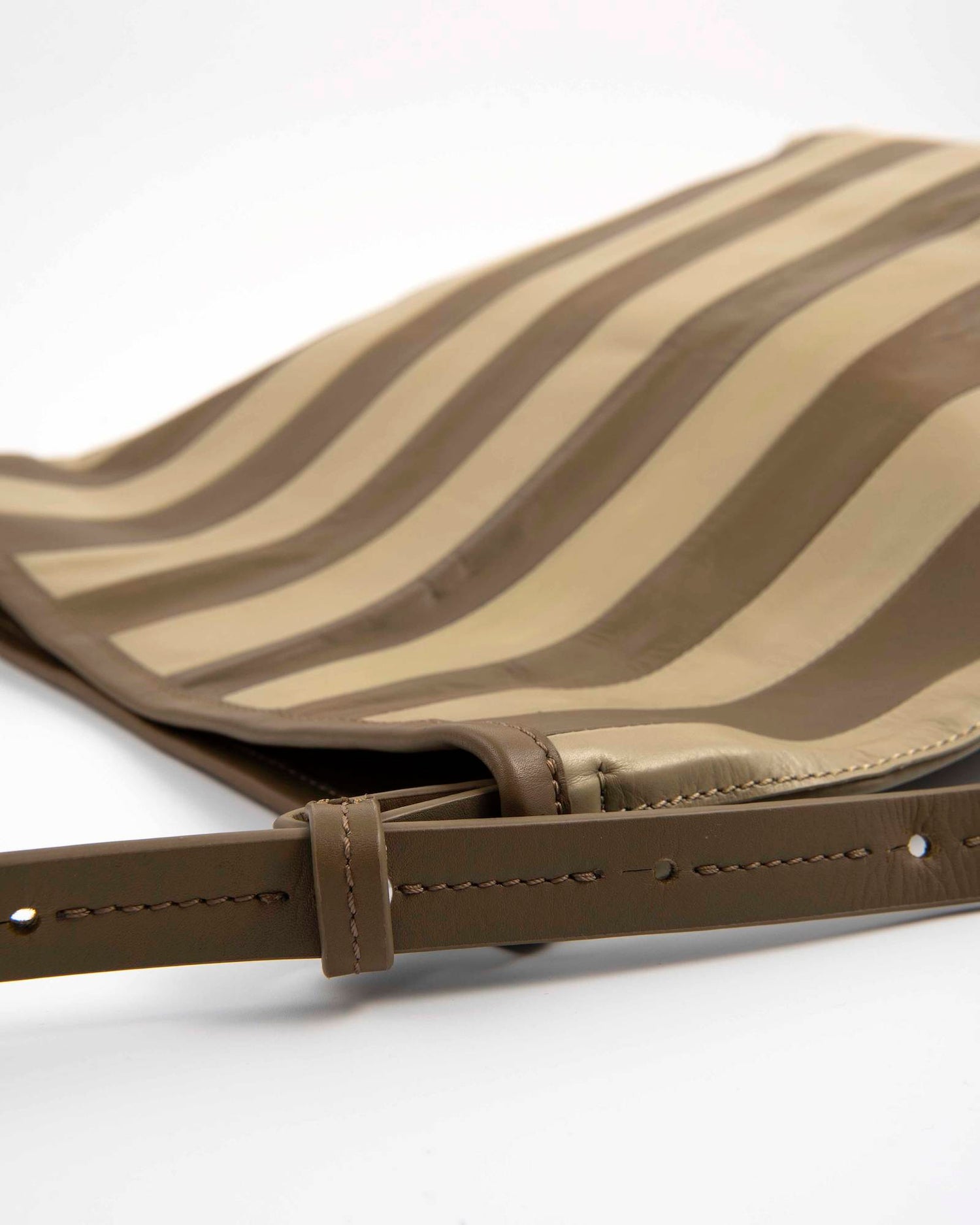 STRIPED LEATHER POUCH BAG