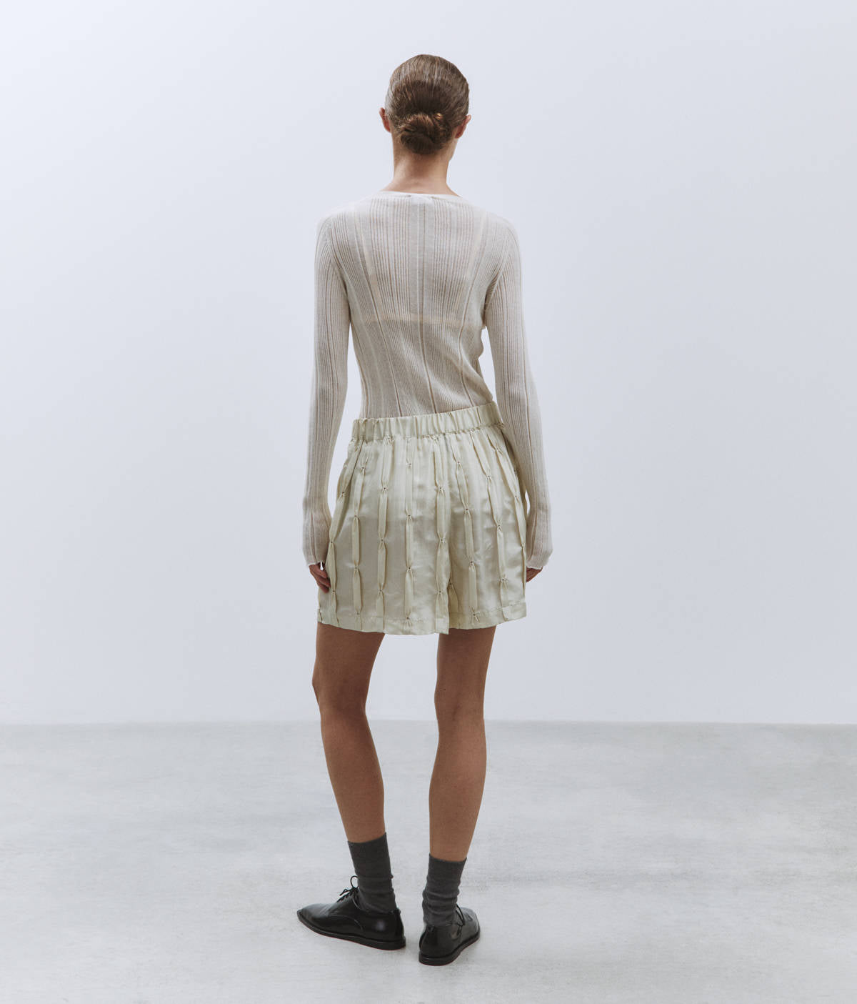 EMBROIDERED SILK SHORTS Rice