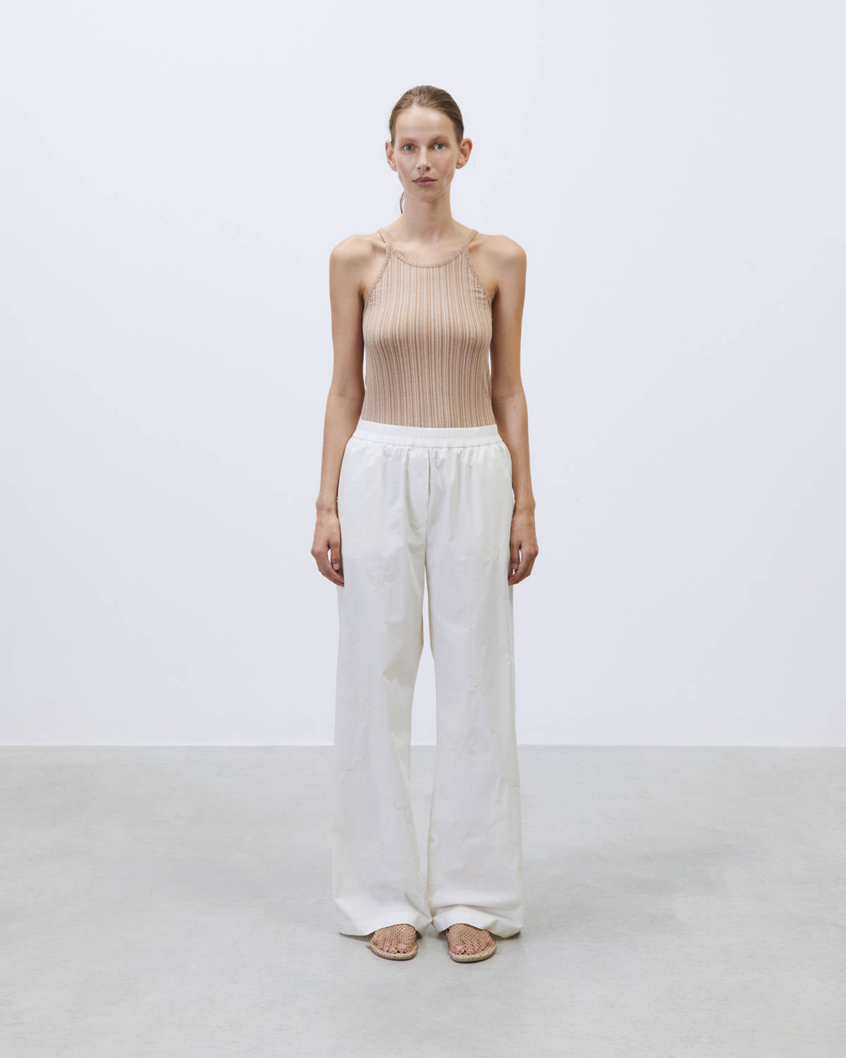 POPLIN TROUSERS EMBROIDERY CURIOSITY MERINGUE