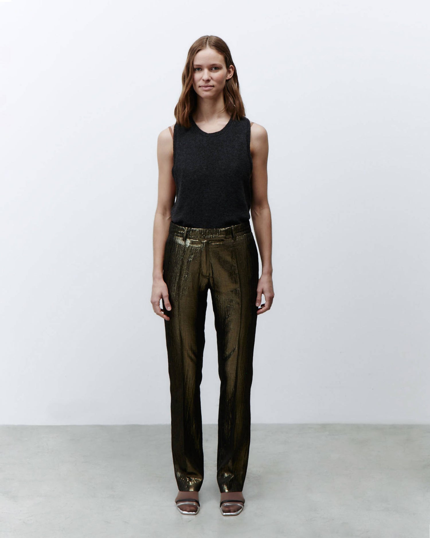 TAILORED WRINKLED TROUSERS