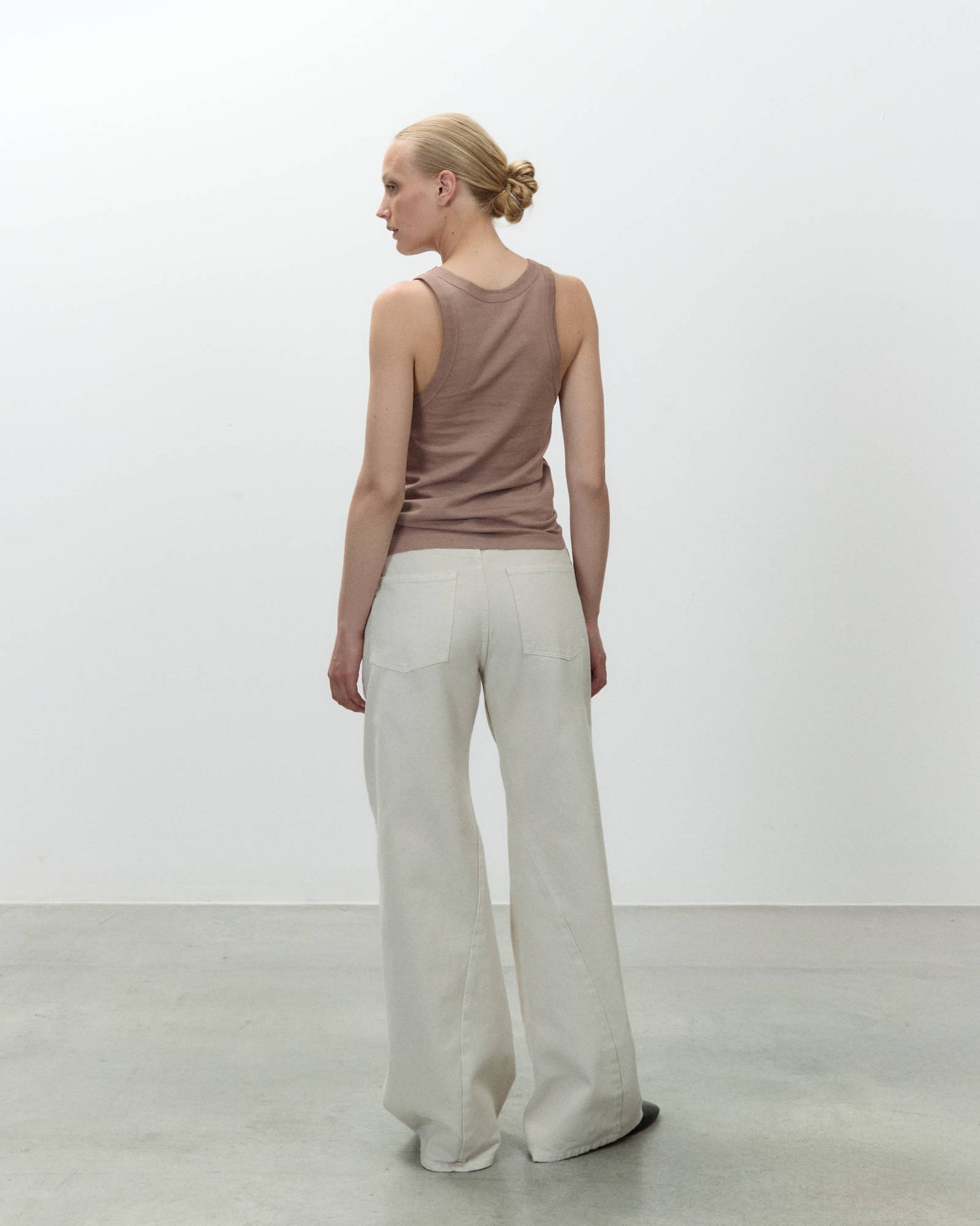 EMBROIDERED TANK TOP